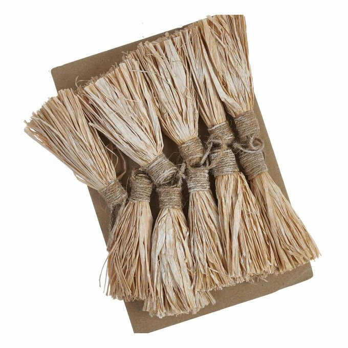 Coupon βοΈ Hobbycraft Raffia Tassels 10 Pack β€οΈ - Image 4